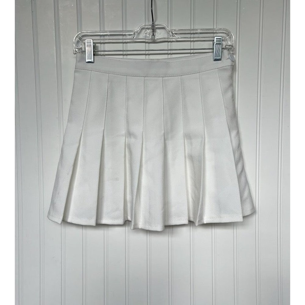 pleated tennis skirt